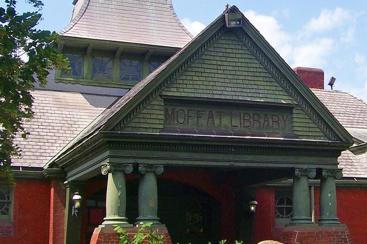 Moffat Library in Washingtonville, NY